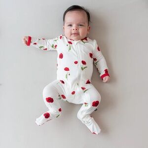 Kyte Baby White and Red Poppy Cloud Zippered Footies